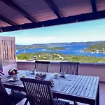 Σαλέ Sea Overlooking Seagull Island *